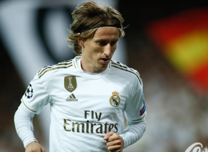 卫冕冠军爆冷遭遇13连败！联盟退步最快球队陷入低谷，解散呼声渐高